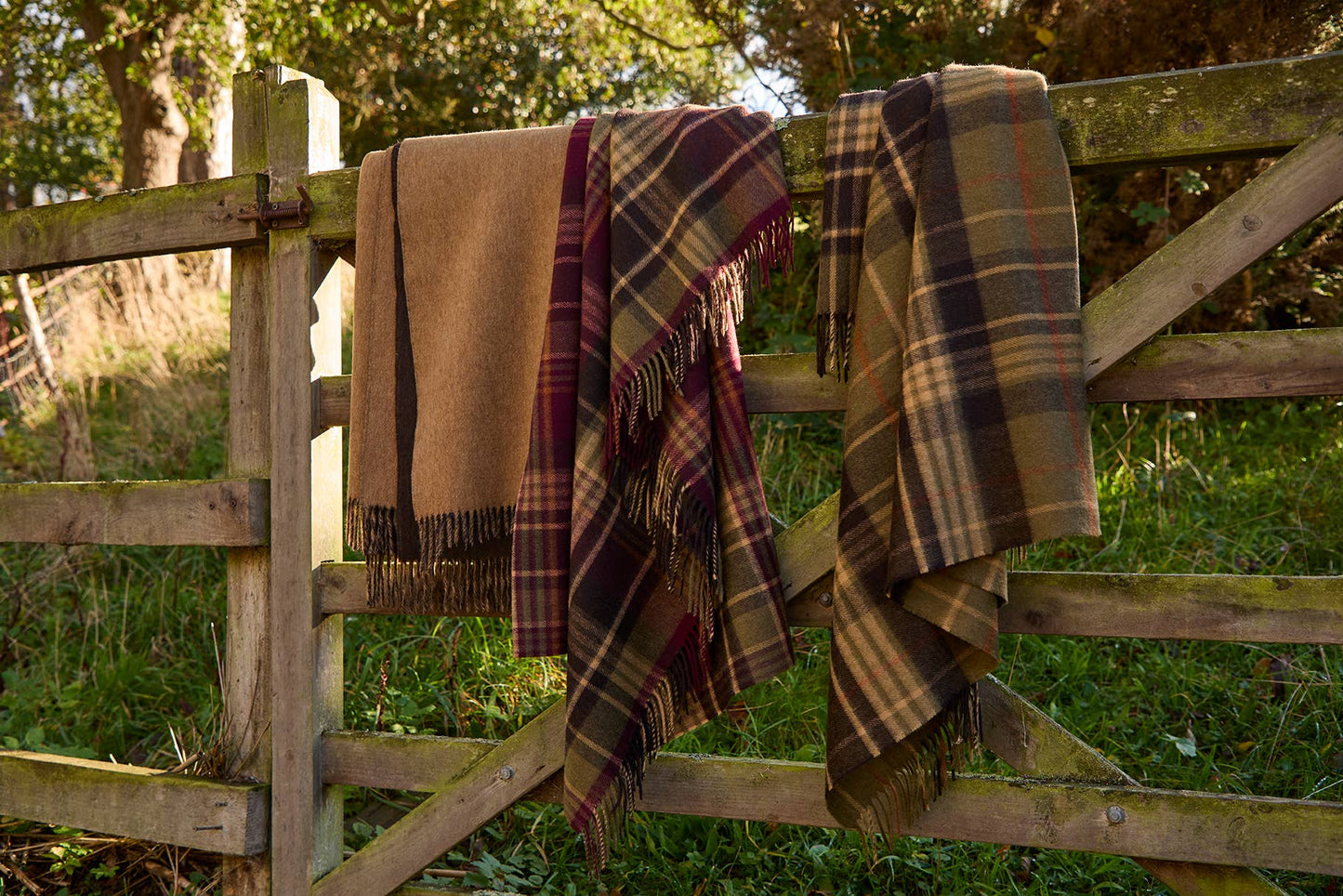 Plaid Estate Olive/Bordeaux - Country Side Collection - Laine d'Agneau Mérinos - 140x185 - Bronte by Moon Scotland