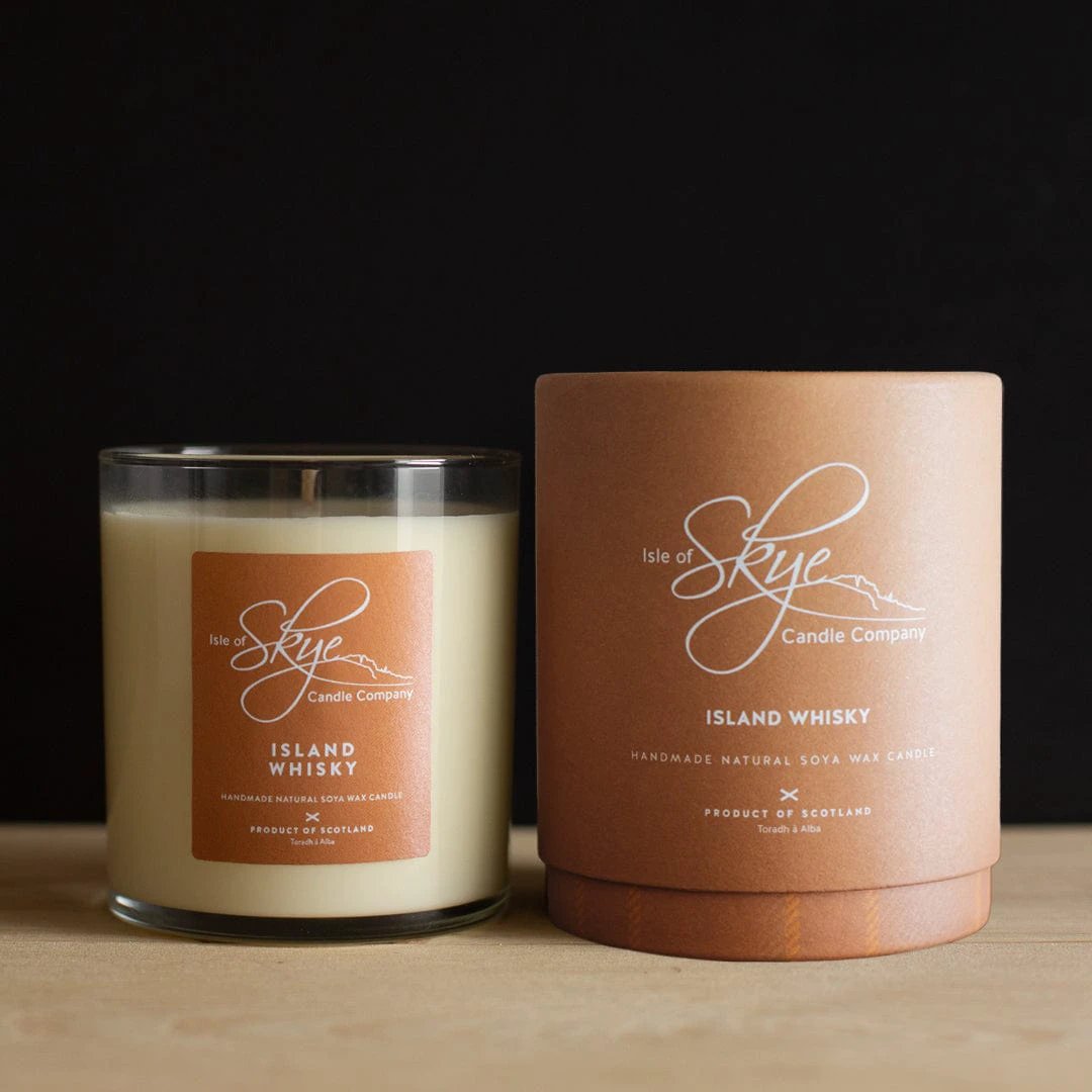 Geurkaars Island Whisky Large - 45 uur - Sojawas - Isle of Skye Candle by MoodCompanyNL