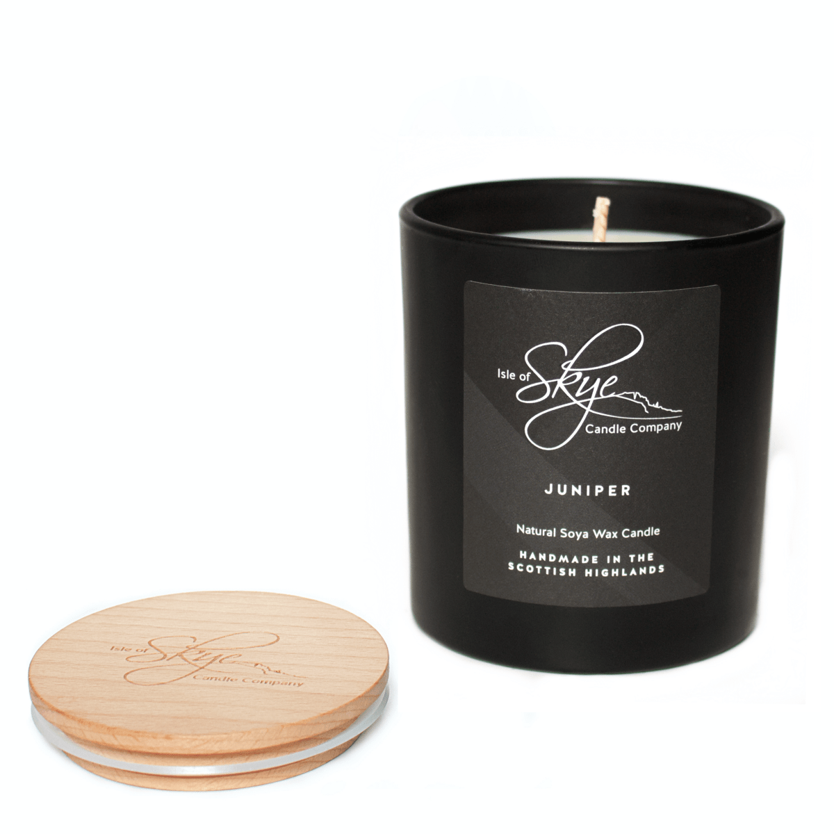 MoodCompanyNL - Geurkaars Jeneverbes (Juniper) Large - 45 uur - Sojawas - Isle of Skye Candle - 5060346380117