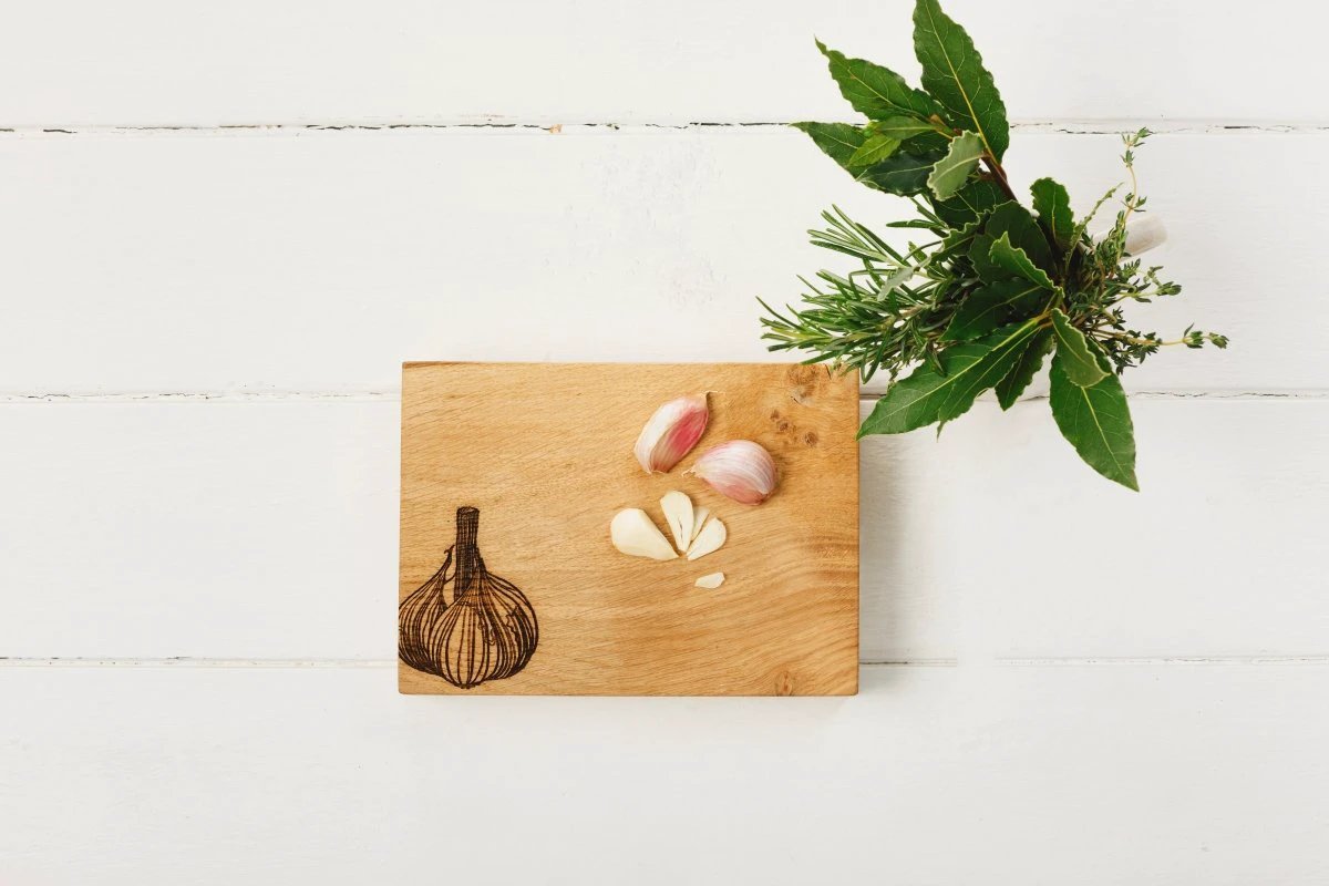 Hakblok Knoflook Mini - 19x14x4 - Schots Eikenhout - Scottish Made by MoodCompanyNL