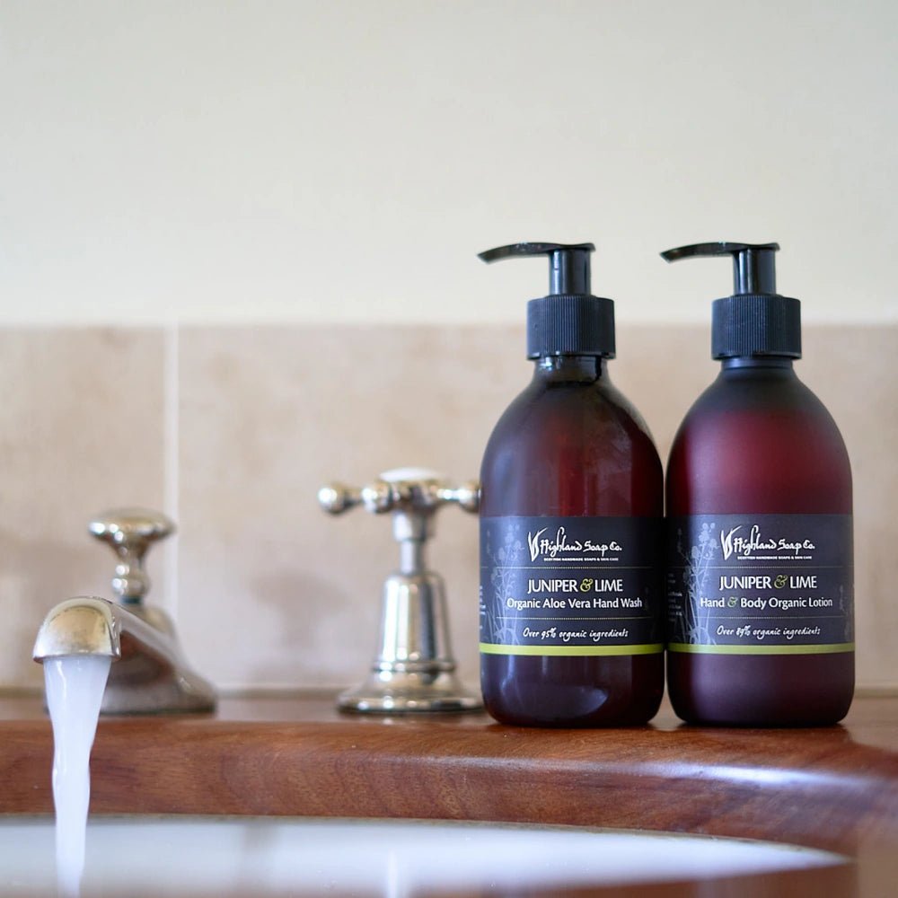 MoodCompanyNL - Juniper & Lime – Houtachtig & Fris - Biologische Hand - & Bodylotion 300ml - 5060614510291