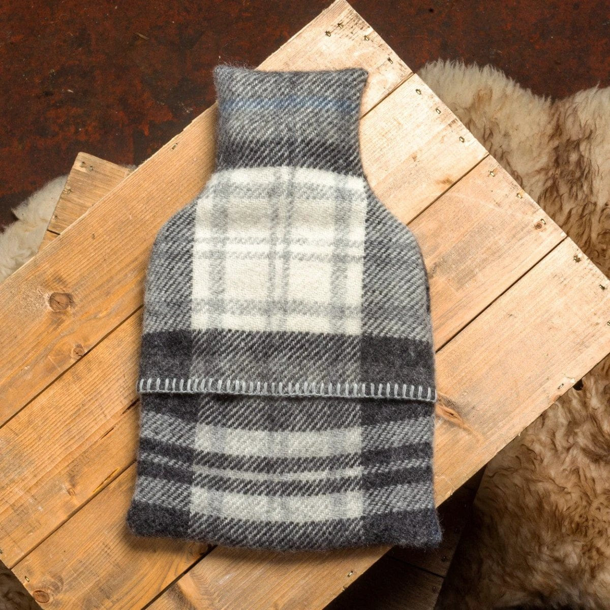 Kruik Cottage Grijs - 2 liter - Wol - Tweedmill by MoodCompanyNL