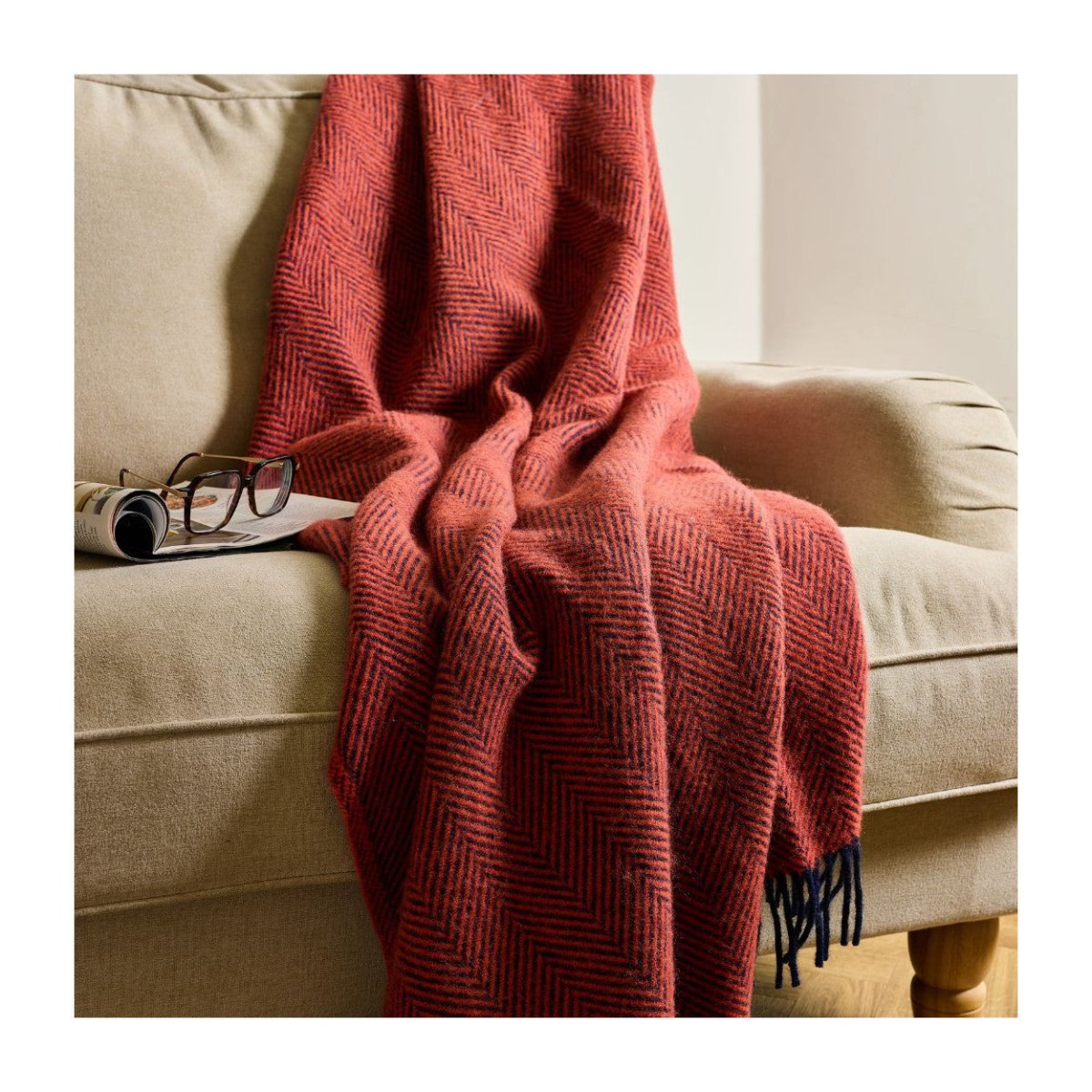 Mood Company - Plaid Herringbone Flamingo & Navy - 150x183 - Nieuw Wol - Tweedmill UK - 5060958306185