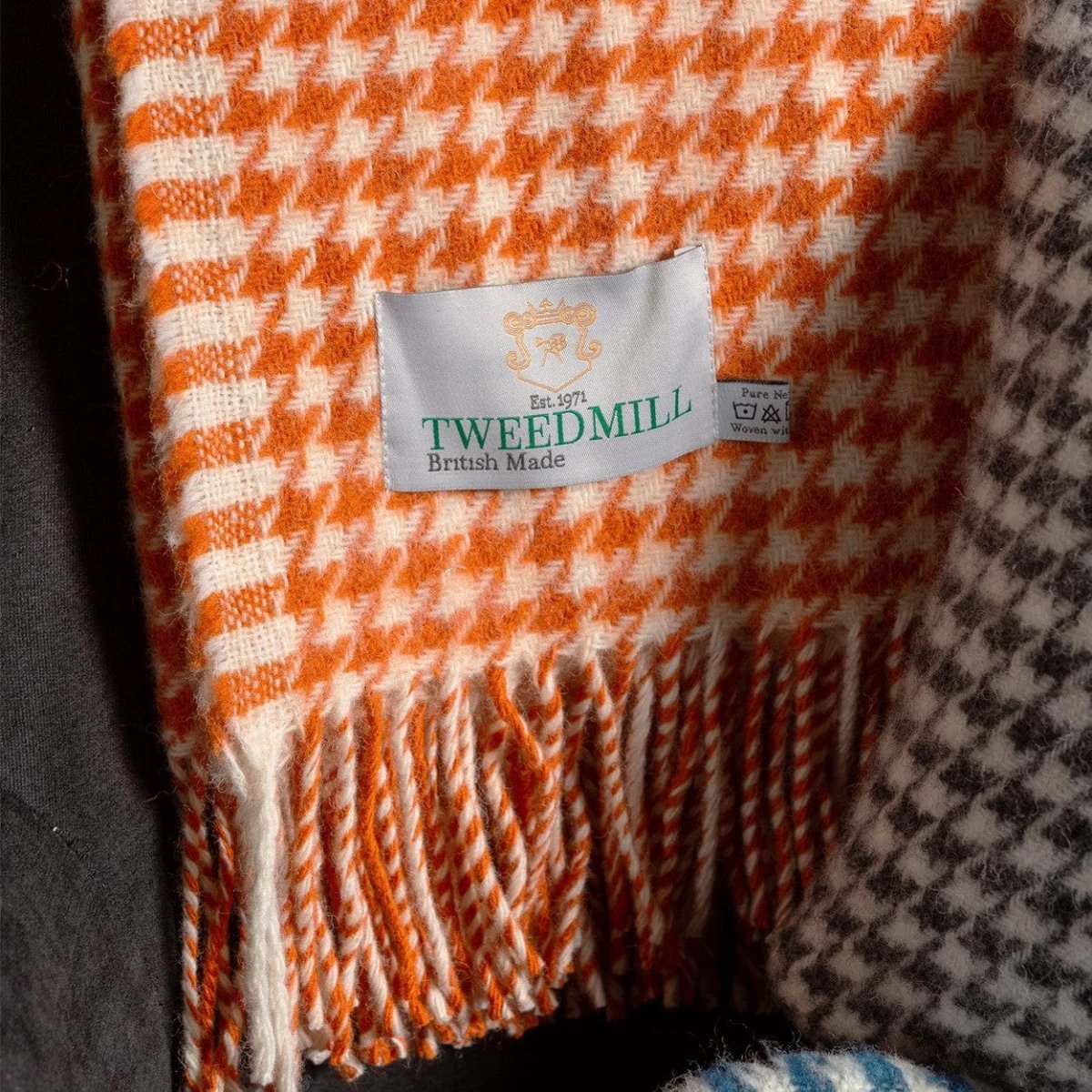 Plaid Houndstooth Oranje (Pumkin) - 150x183 - Nieuw Wol - Tweedmill UK by MoodCompanyNL