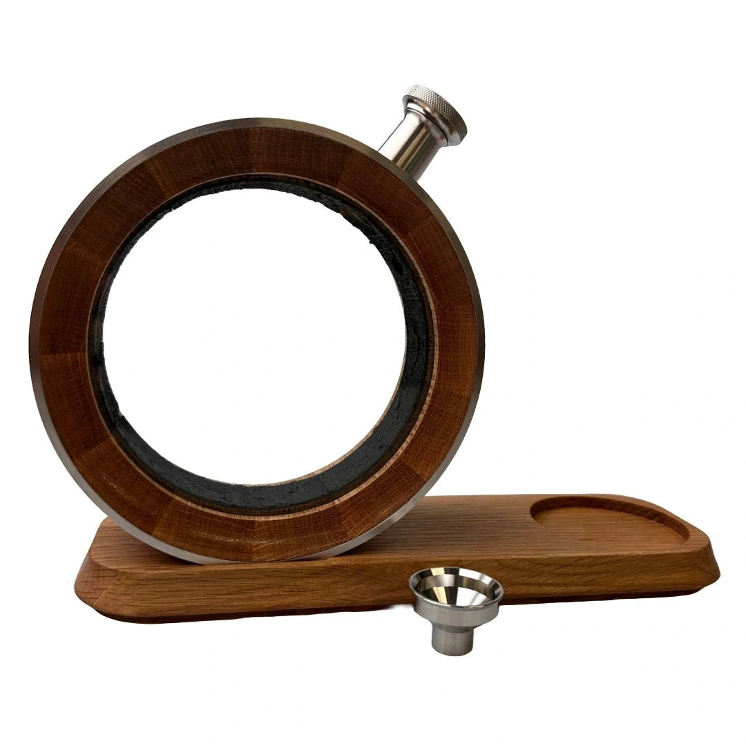 Porthole Decanter 500 ml – Luxe whiskykaraf van geblakerd Amerikaans eiken & glas by MoodCompanyNL