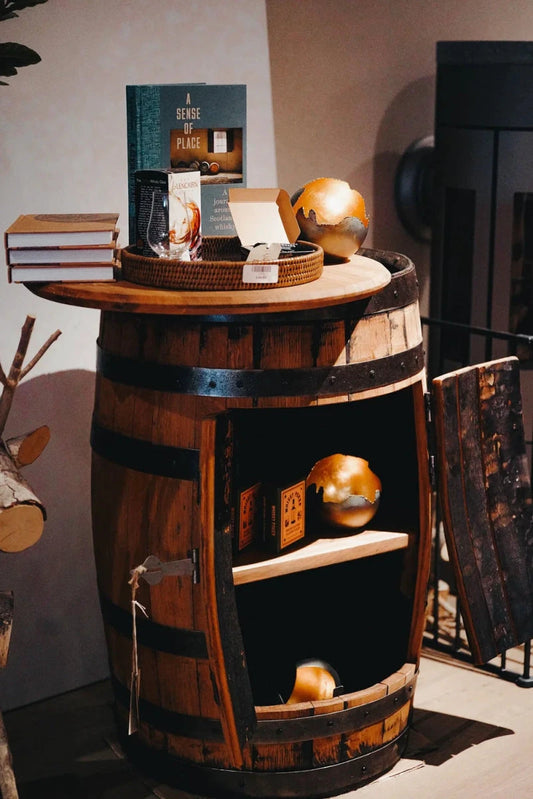 PRE ORDER Whisky Bar met deuren – Oude Whiskyvaten– Darach Scotland by Mood Company