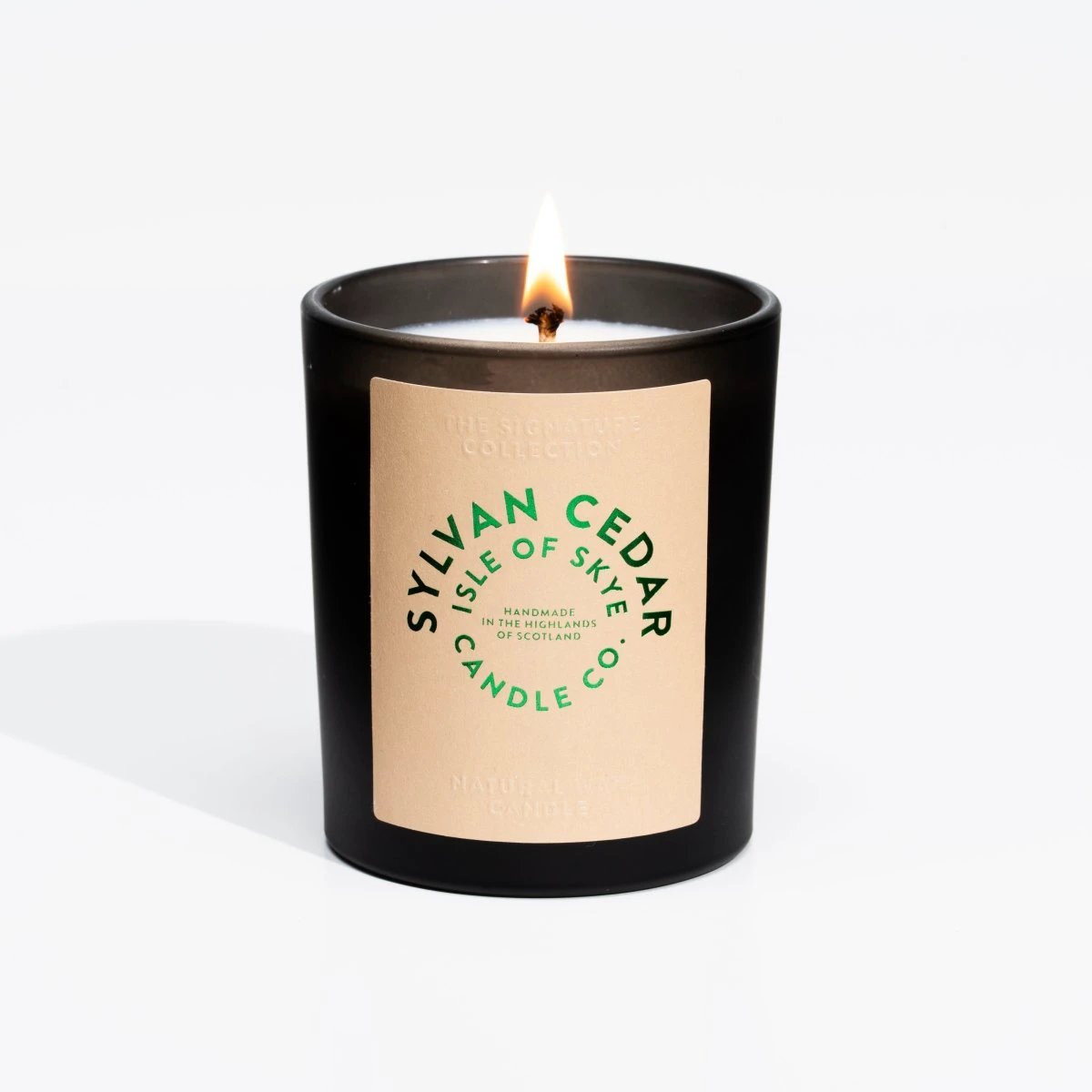 Geurkaars Sylvan Cedar Black Tumbler - 45 uur - Isle of Skye Candle Company by Mood Company