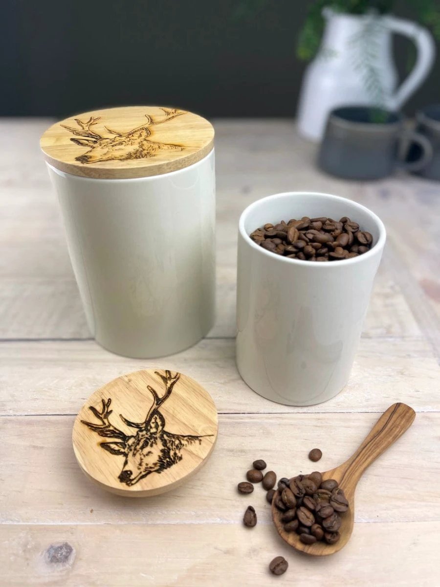 Voorraadpot Edelhert Medium - 16x11- Gegraveerd - Scottish Made by MoodCompanyNL