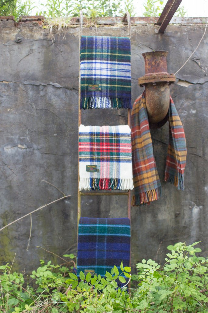 Warme deken voor buiten kopen: Waarom wollen plaids de beste keuze zijn. - Mood Company