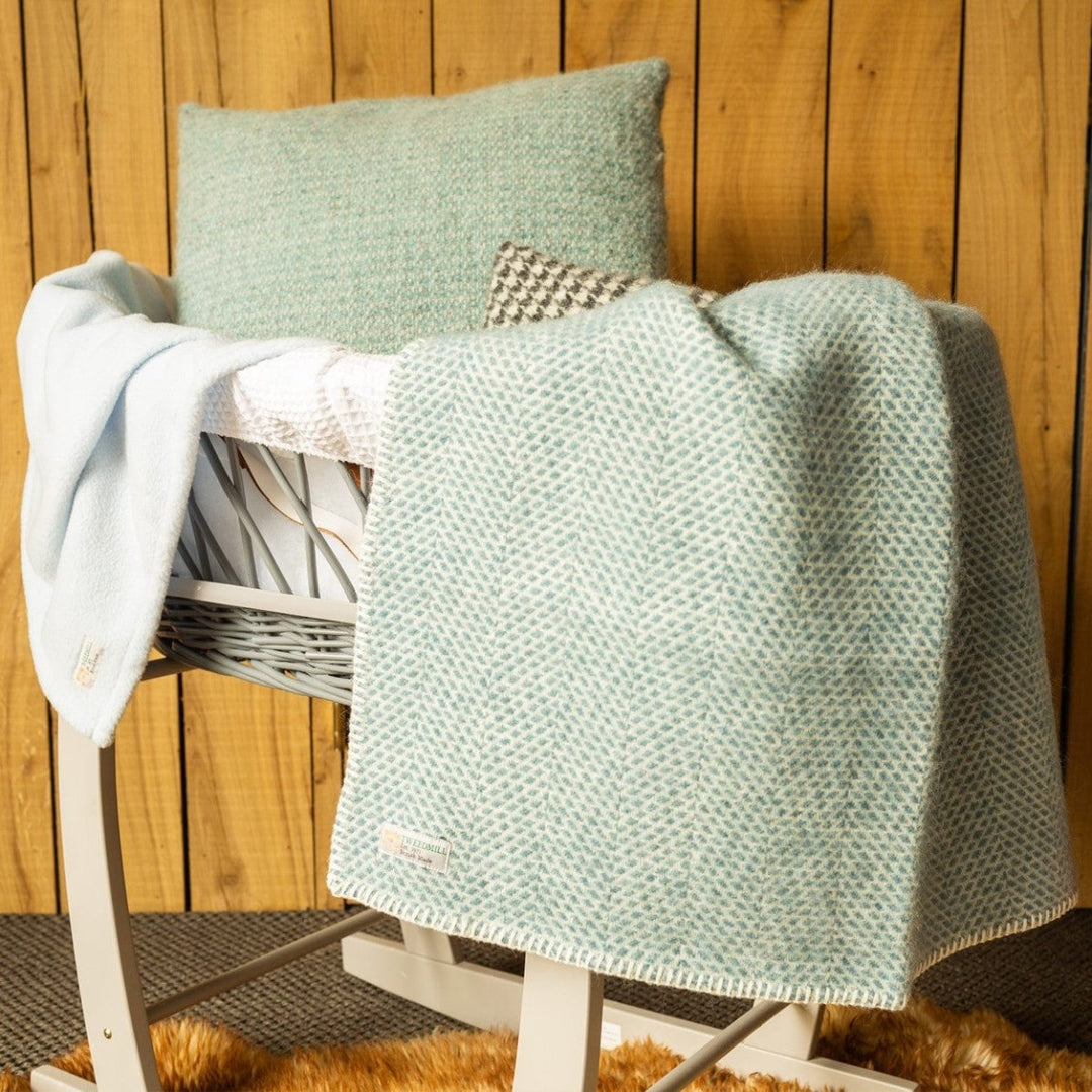 MoodCompanyNL - Babydekentje Blauw - 68x73 - Nieuw Wol - Tweedmill UK - 5060567824230