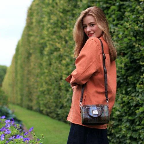 Bowlingtas mini Kilbride MacLeod - 17x 20x11 - Harris Tweed - Glen Appin of Scotland by MoodCompanyNL