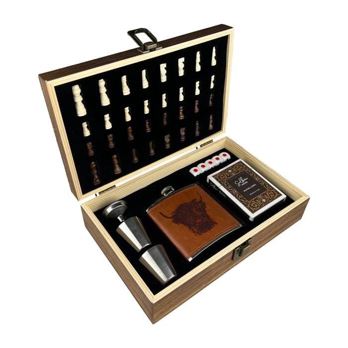 Game Set met Heupfles Schotse Hooglander - Top Cadeau - Selbrae House Scotland by MoodCompanyNL