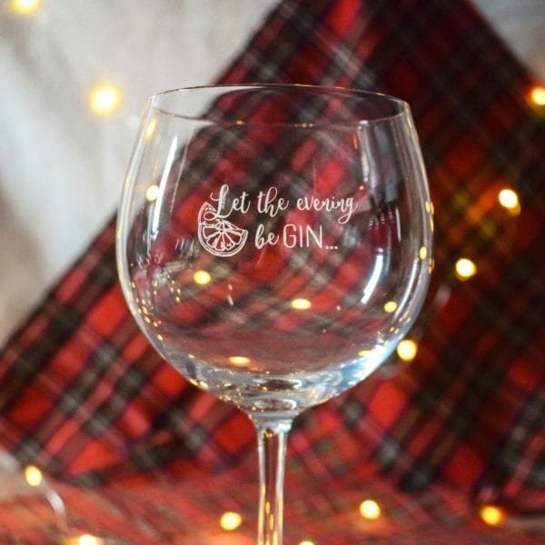 MoodCompanyNL - Gin glas Jura Gegraveerd met Let the evening beGIN - Geschenkverpakking - Glencairn Crystal Scotland - 6091031021007