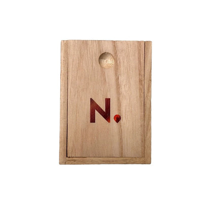 Handgemaakte eikenhouten whiskybeker (50ml) in houten doos by MoodCompanyNL