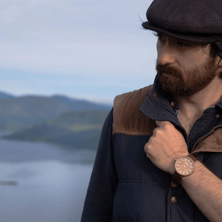 MoodCompanyNL - Handgemaakte Whiskywatch uit Schotland | Horloge van whiskyvaten met bruin leer - 6091022588533