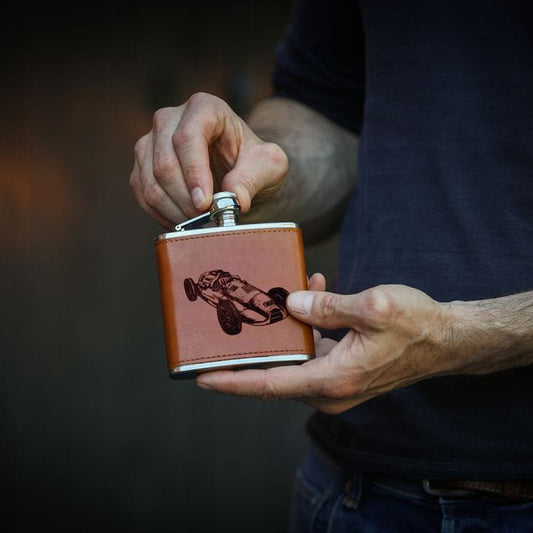 MoodCompanyNL - Heupfles Autosport - Leer - Selbraehouse Scotland - 5060949557688