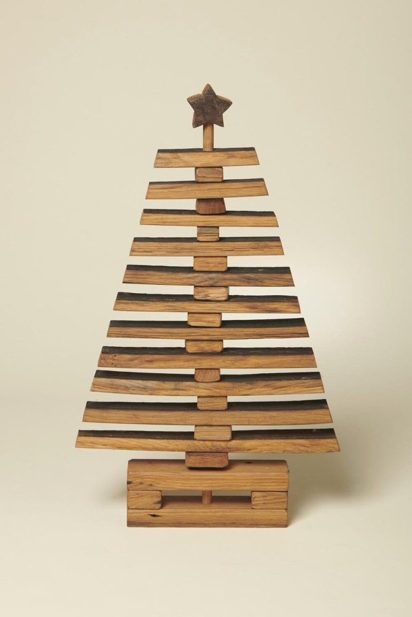 MoodCompanyNL - Kerstboom medium van oude whiskyvaten - 60 x 30 cm - Handgemaakt - Darach Scotland - 6091023031090
