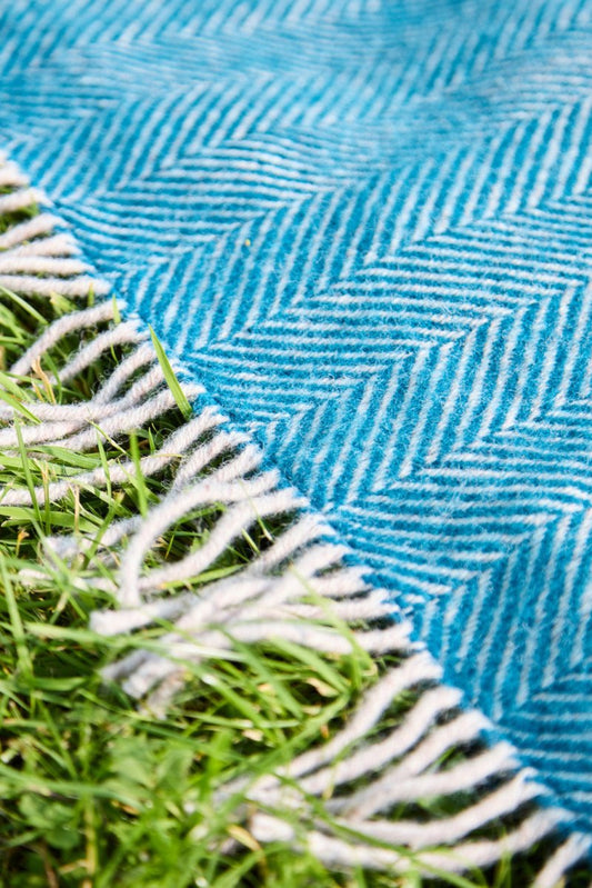 Mood Company - Picknickkleed Polo Teal and Hazel - Wol - Waterdicht - 150x183cm - Tweedmill - 5060958307120