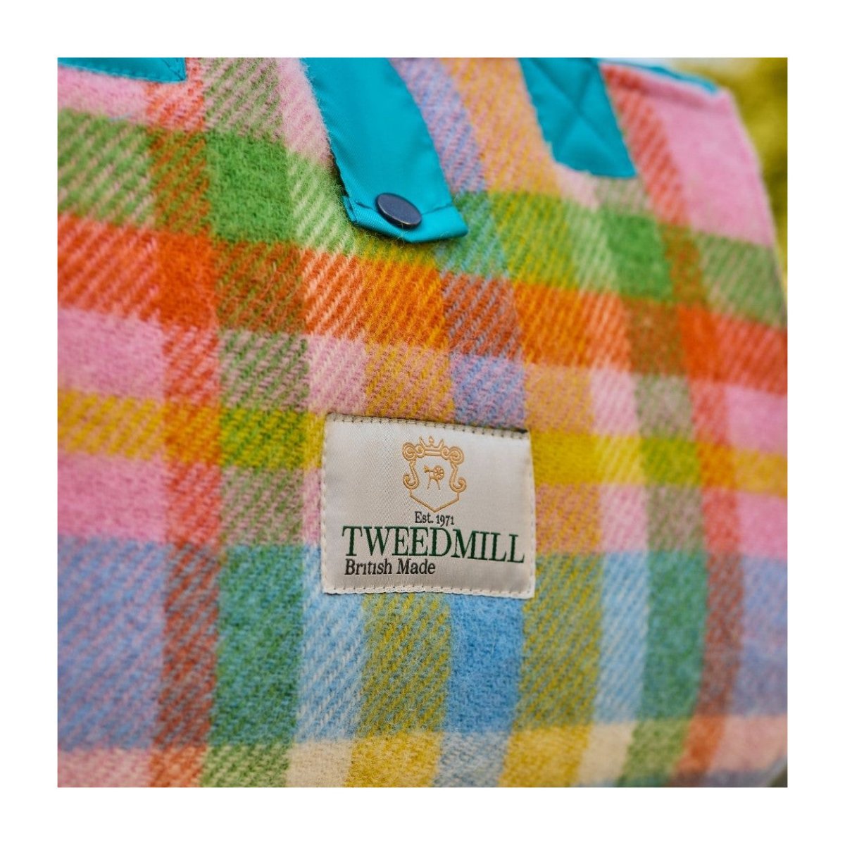 Mood Company - Picknickkleed Rainbow Check - Festival - Waterdicht - 137x170cm - Tweedmill - 5060958306499