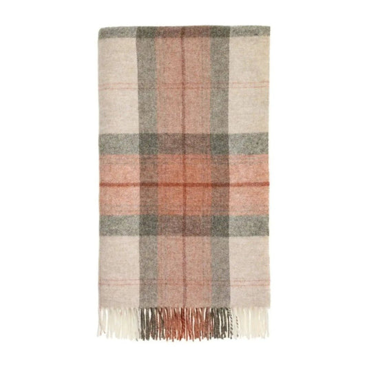 Mood Company - Plaid Skye Koraal Rood - Shetland Lamswol - 140x185 - Bronte by Moon Scotland - 6151206838851
