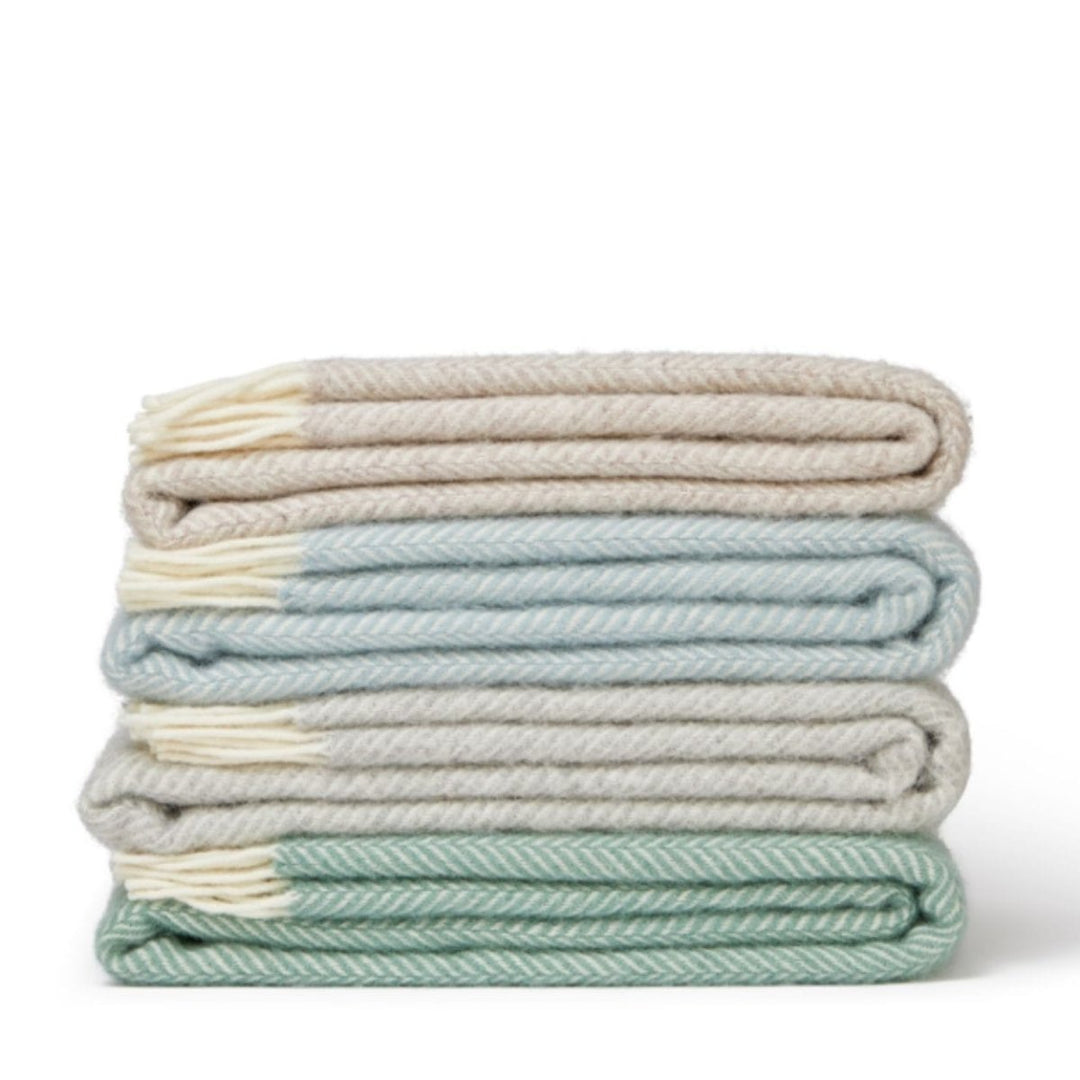 MoodCompanyNL - Plaid Visgraat Beige - Lichtbruin (Hazel) - 150x183 - Nieuw Wol - Tweedmill UK - 5060958300312