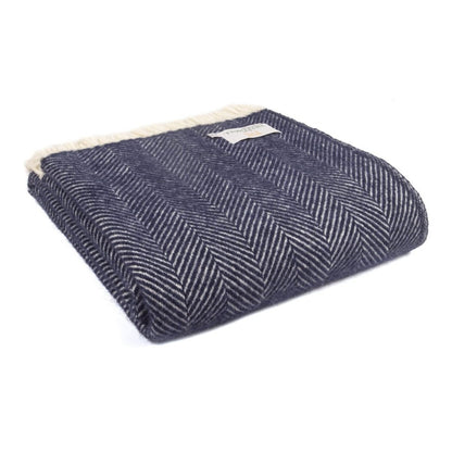 MoodCompanyNL - Plaid Visgraat Blauw - 150x183 - Nieuw Wol - Tweedmill UK - 5060067700935
