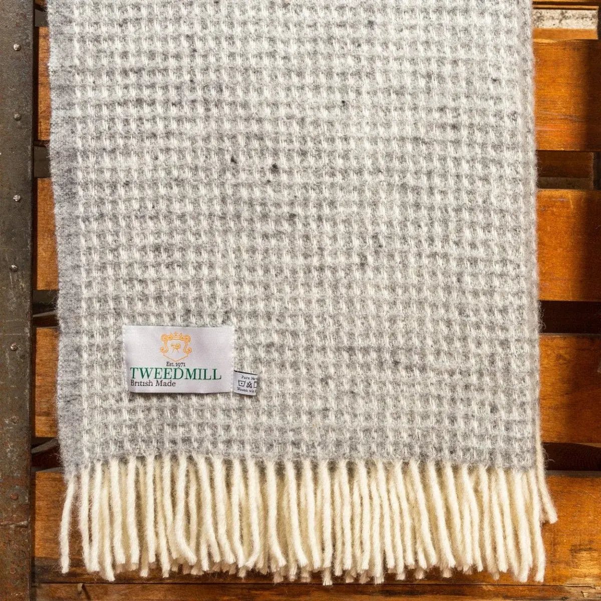 MoodCompanyNL - Plaid Waffle Grijs - 140x240 - Nieuw Wol - Tweedmill UK - 6232128621193