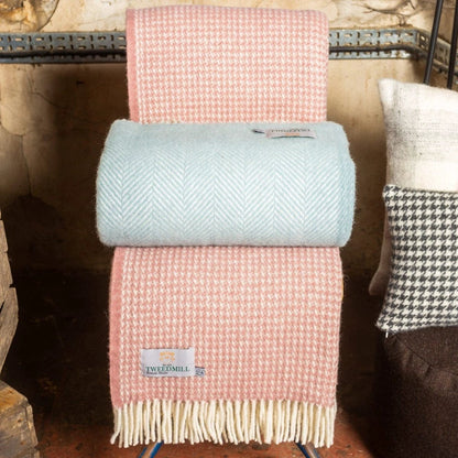 Plaid Waffle Oud Roze (Dusky Pink) - 140x240 - Nieuw Wol - Tweedmill UK by MoodCompanyNL