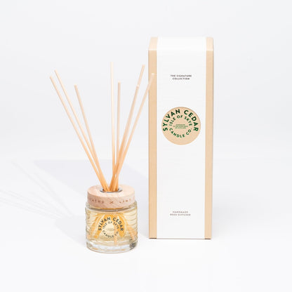 Mood Company - Sylvan Cedar Reed Diffuser - 10 week – non‑stop bosgeur in huis - Isle of Skye Candle Company - 5060346381008