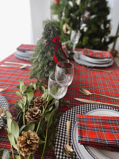 MoodCompanyNL - Tafelkleed Tartan Rood Large - 140x220 - Katoen - Mood Company - 6095636883817