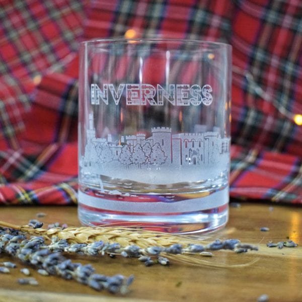 MoodCompanyNL - Whiskyglas Skyline Inverness - Gegraveerd - Glencairn Crystal Scotland - 6091020510512